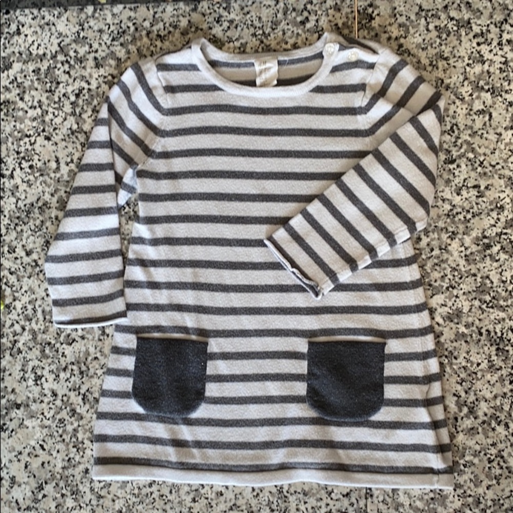 Adorable striped dress with pockets